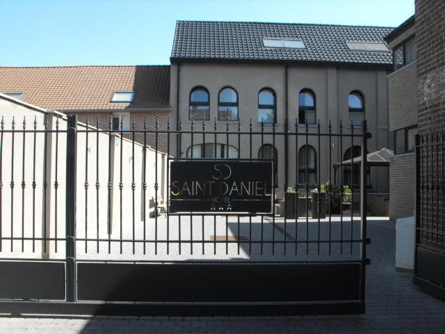 Hotel Saint Daniel Péruwelz Buitenkant foto